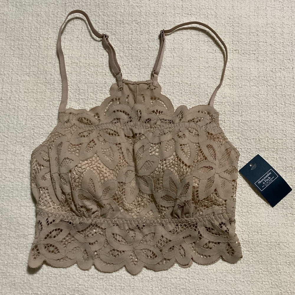 Abercrombie & Fitch Nude Lace Racerback Bralette Adjust Straps Removable Cups XS
